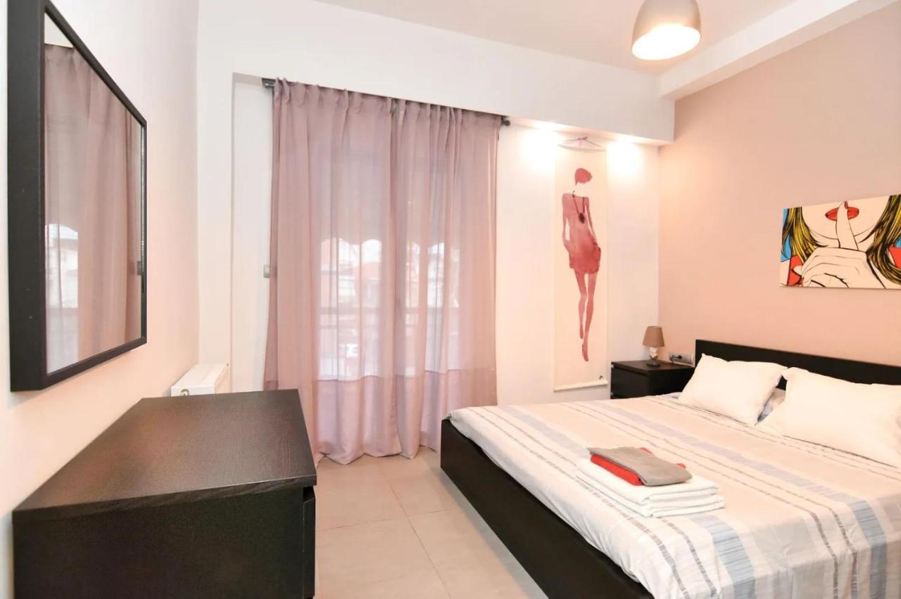 Excellent Luxuriously Renovated Larissa